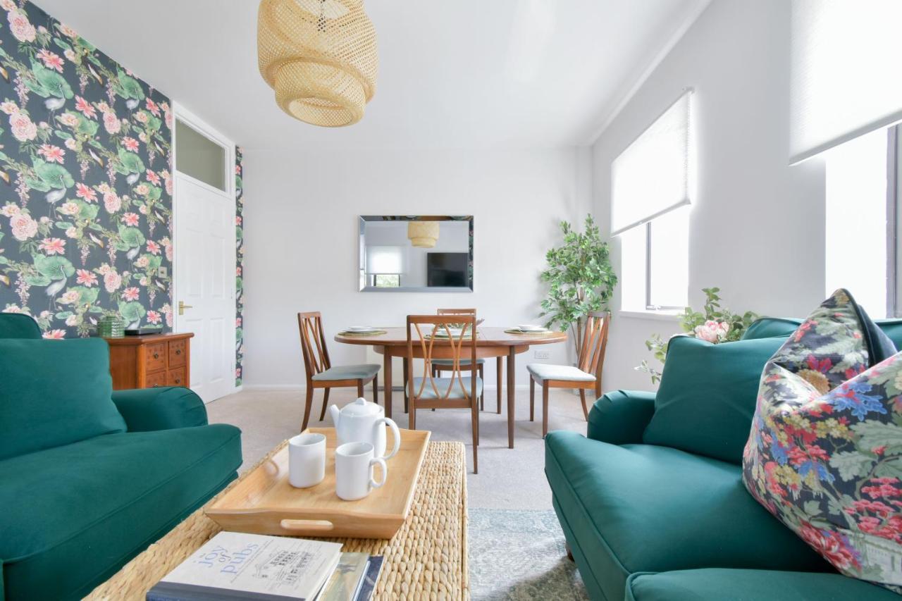 Luxury Spacious 2 Bed Apartment Shilton  Kültér fotó